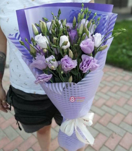 Букет сиреневой эустомы S заказать за 4 320 руб. с доставкой Букет сиреневой эустомы S заказать за 4 320 руб. с доставкой